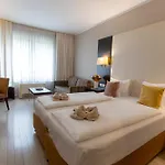 Lion's Garden Hotel 4*