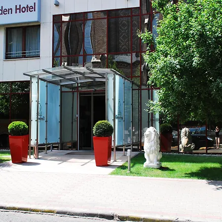 Ξενοδοχείο Lion's Garden 4*
