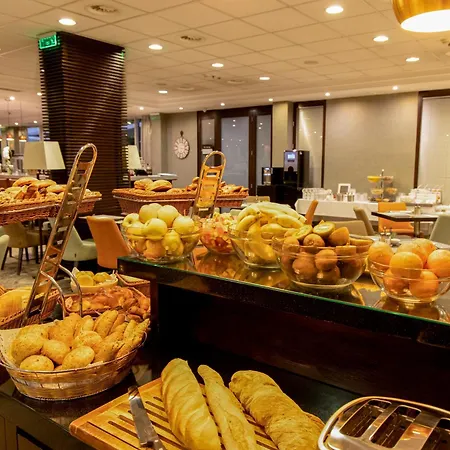 Ξενοδοχείο Lion's Garden 4*