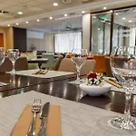 Ξενοδοχείο Lion's Garden 4*