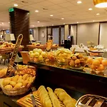 Ξενοδοχείο Lion's Garden 4*