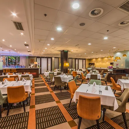 Lion's Garden Otel 4*