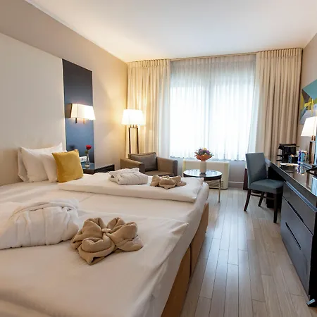 Hotel Lion's Garden 4*