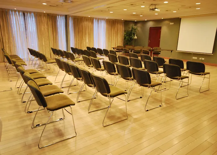 Lion's Garden Hotel 4*