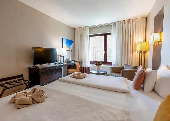 Lion's Garden Hotel