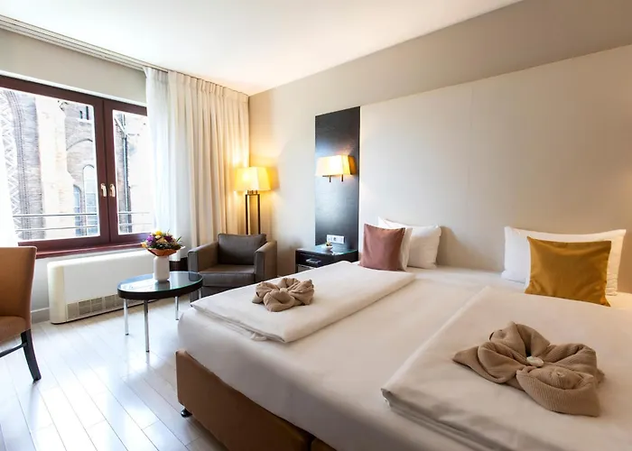 Hotel Lion's Garden 4*