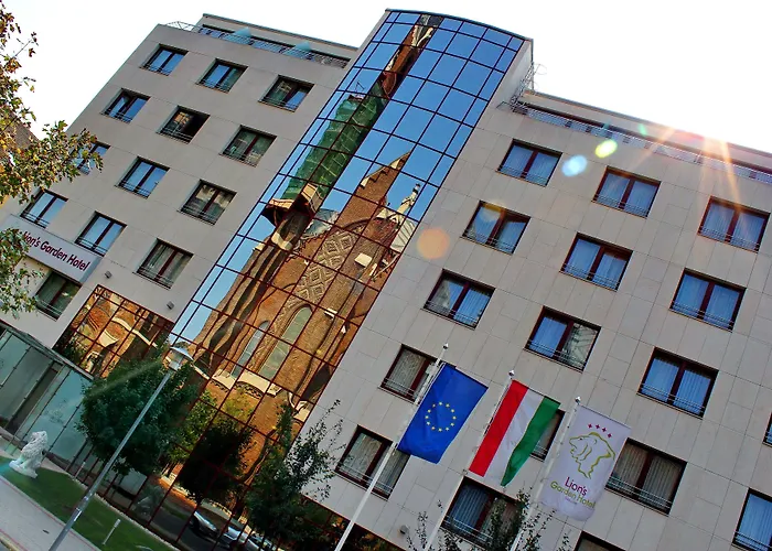 Lion's Garden Otel