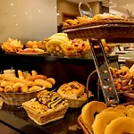 Hotel Lion's Garden 4*