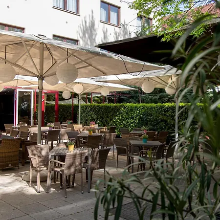 Hotel Lion's Garden