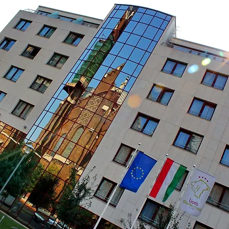 Lion's Garden Hotel