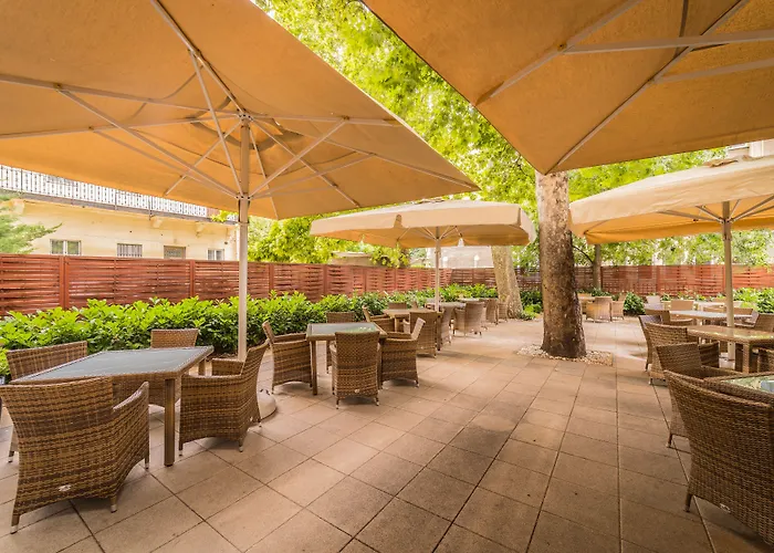 Hotell Lion's Garden