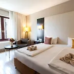 Hotel Lion's Garden 4*