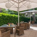 Lion's Garden 4*