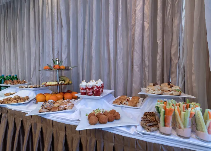 Lion's Garden Hotel 4*